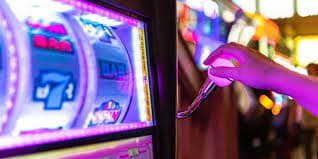 Koleksi slot online dan permainan kasino modern di bebasbet